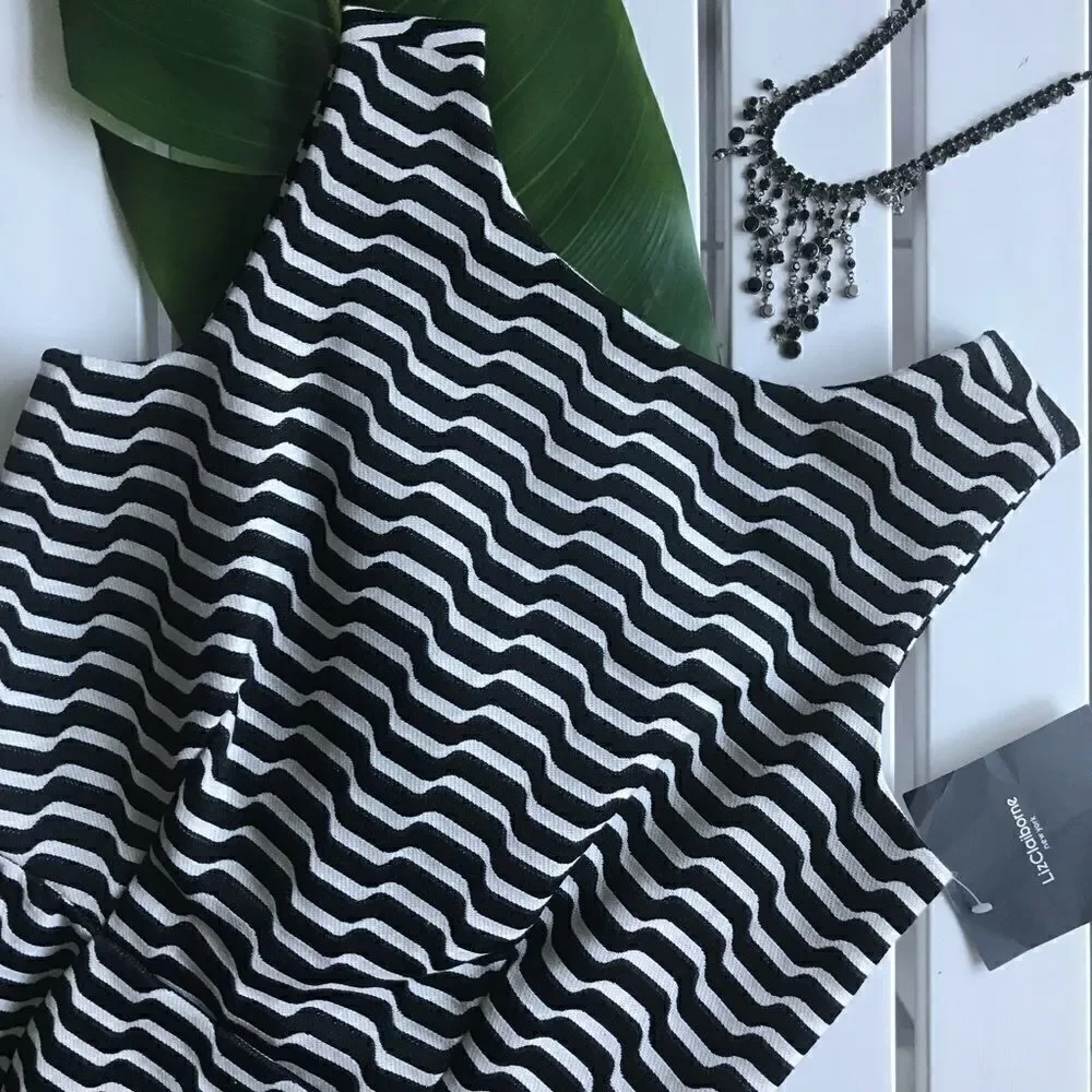 LIZ NWT DRESS❤️ - Picture 2 of 8